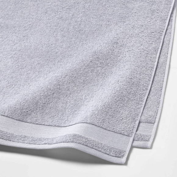 Made By Design Other - NWT Bath & Hand Towel Set Solid Light Gray